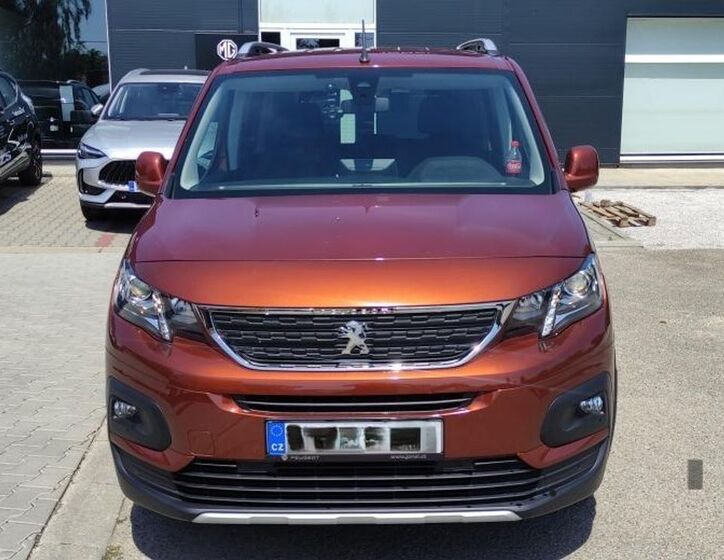 Peugeot Rifter 5