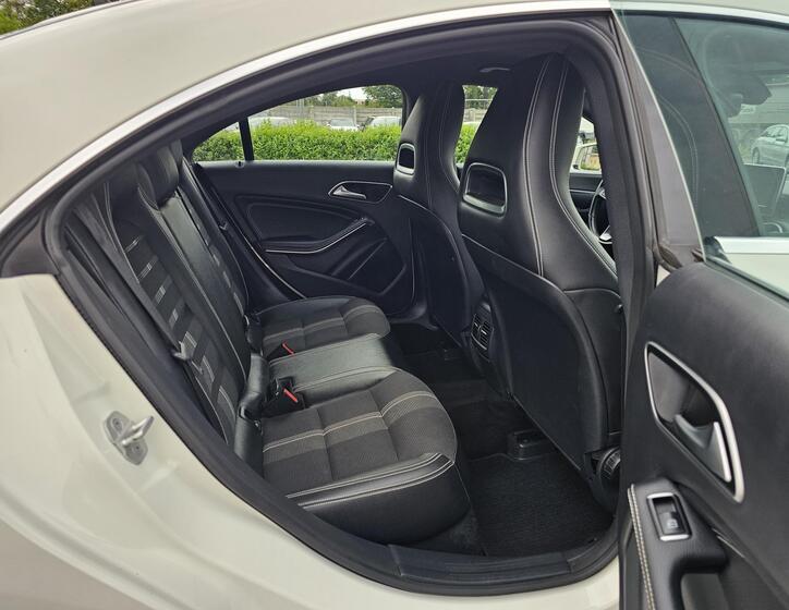 Mercedes-Benz CLA 35