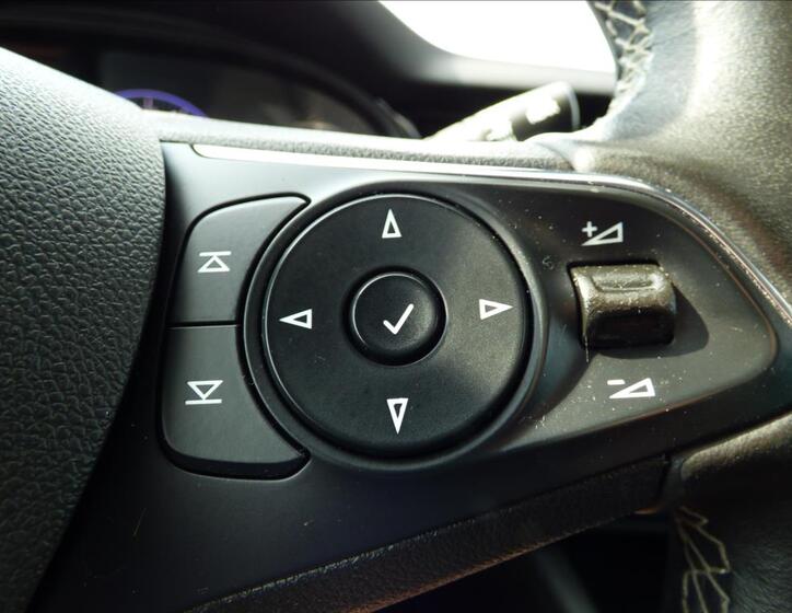 Opel Insignia 18