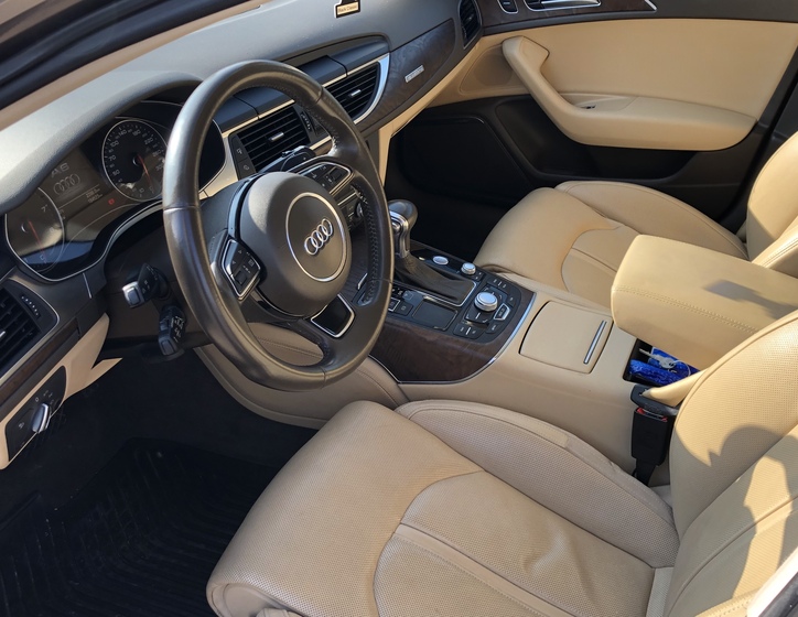 Audi A6 1