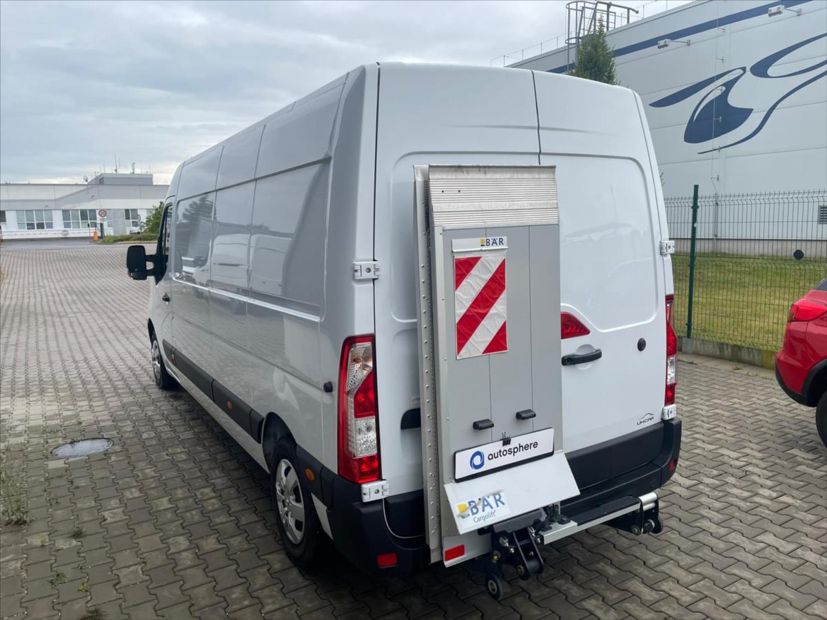 Nissan Interstar