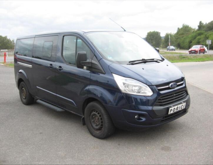 Ford Tourneo Custom 3