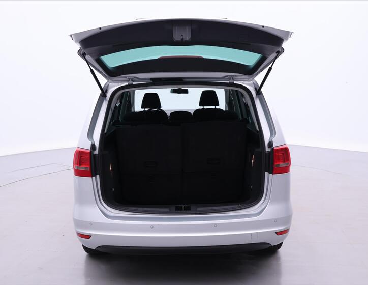 Volkswagen Sharan 9