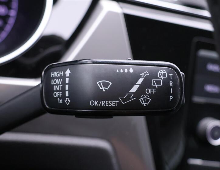 Volkswagen Touran 20