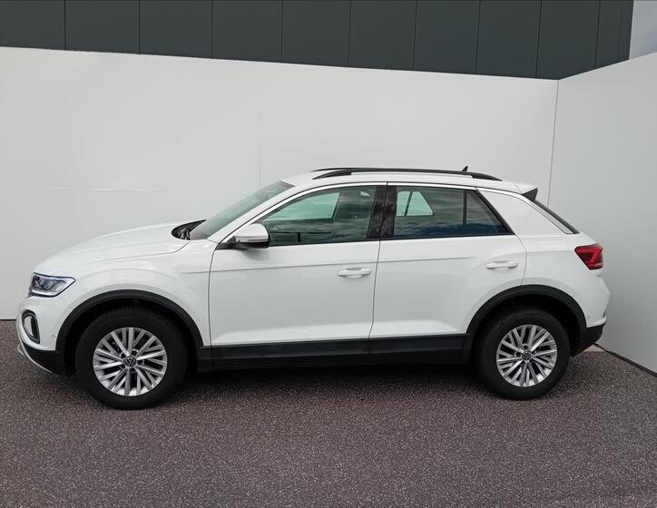 Volkswagen T-Roc 10