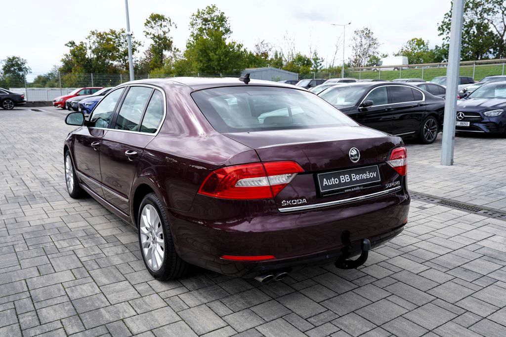 Škoda Superb