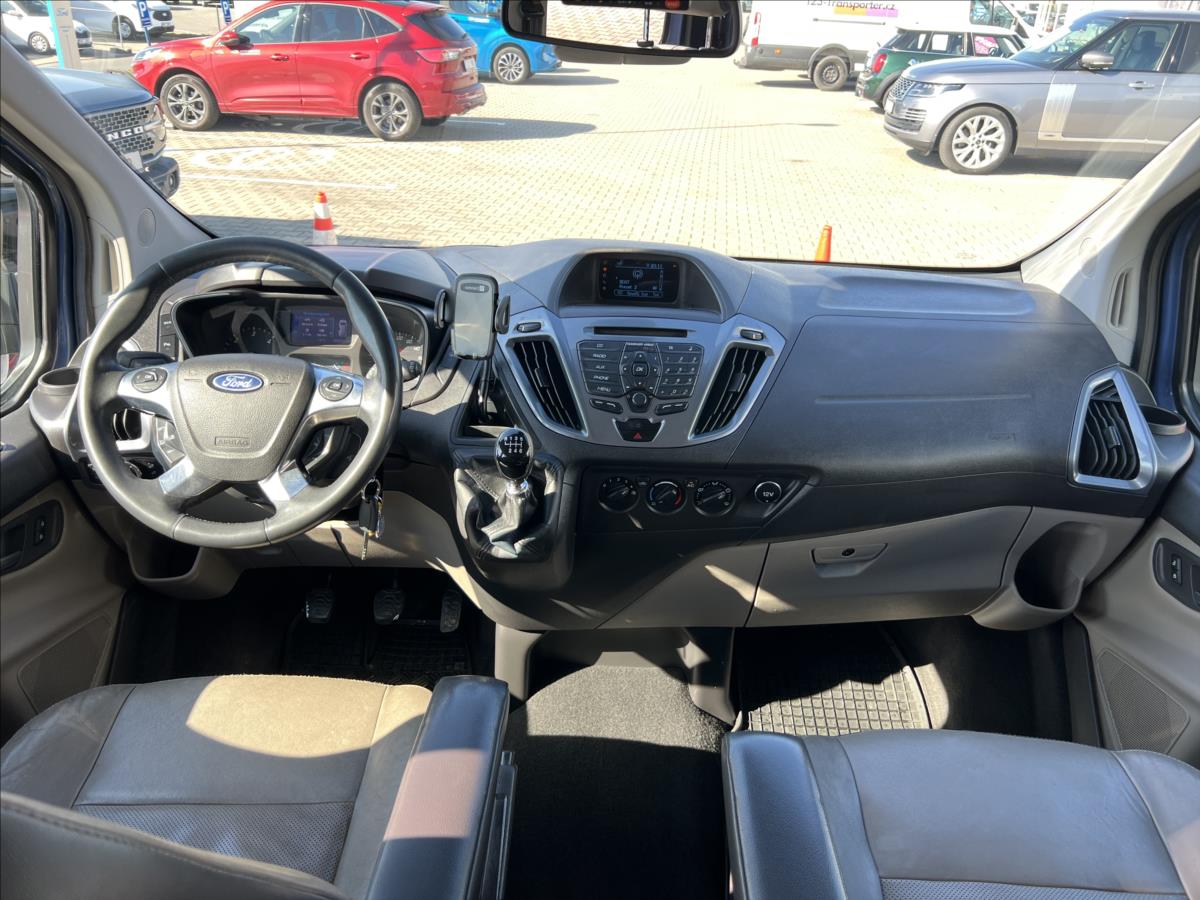 Ford Tourneo Custom
