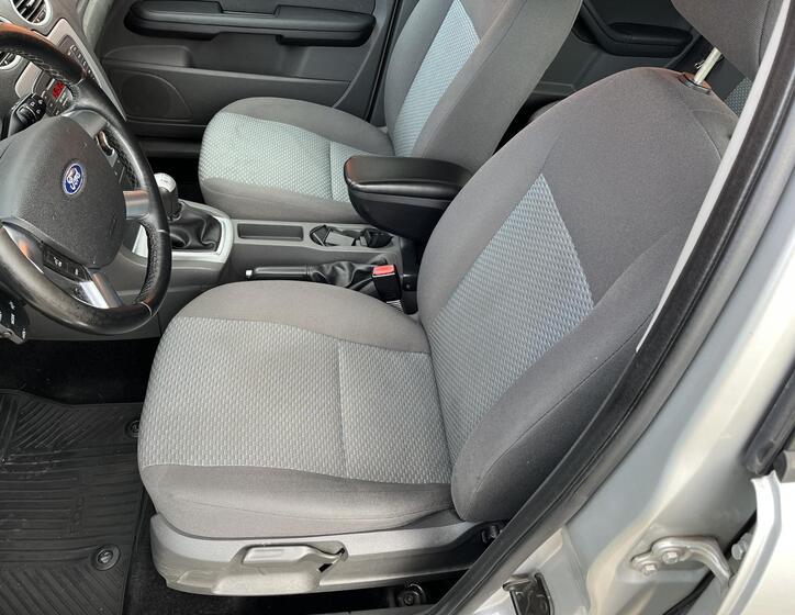 Ford Focus 11