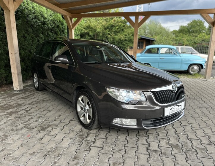 Škoda Superb 1