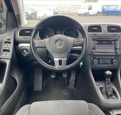 Volkswagen Golf 24