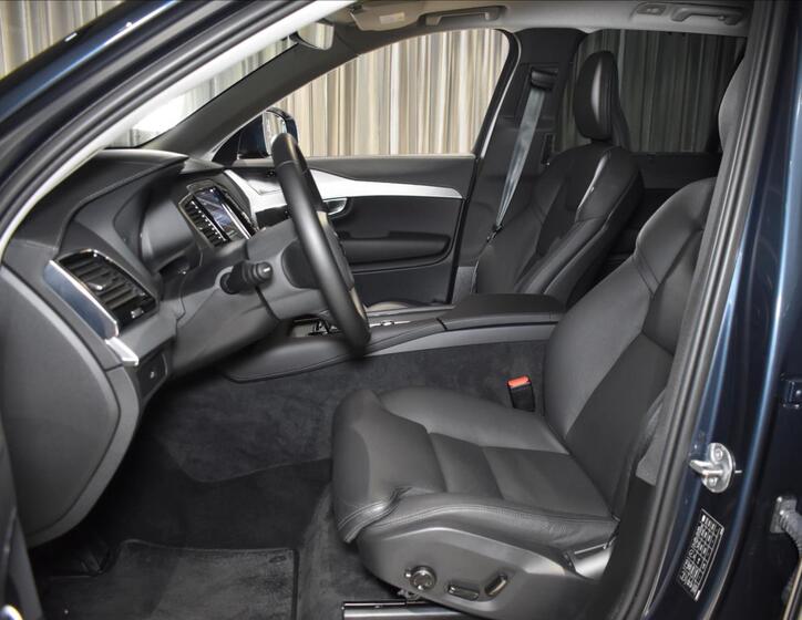 Volvo XC90 7