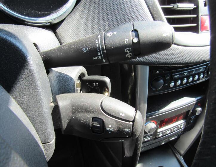 Peugeot 207 18
