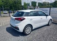 Hyundai i20 8