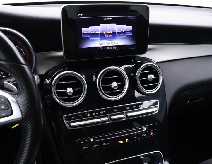 Mercedes-Benz GLC 27