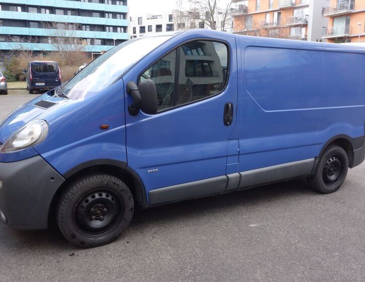 Renault Trafic 12