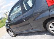Peugeot 107 11