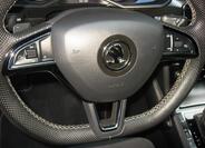 Škoda Superb 30