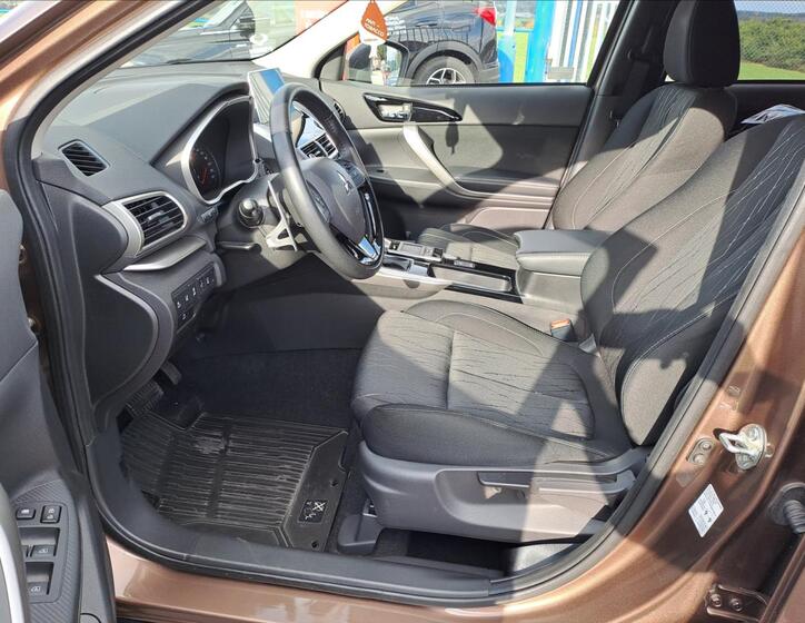 Mitsubishi Eclipse Cross 6