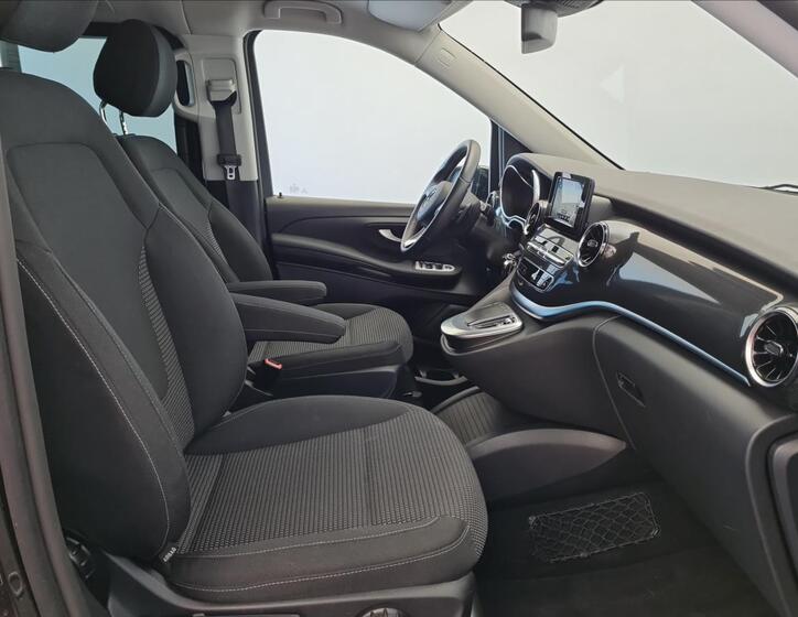 Mercedes-Benz Třídy V 12