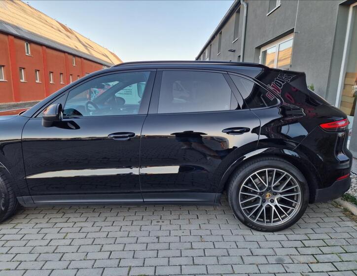 Porsche Cayenne 43