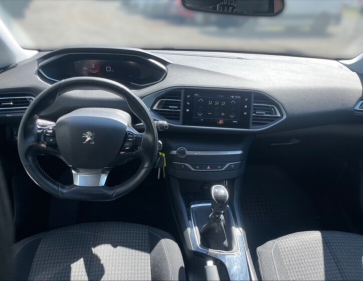 Peugeot 308 9