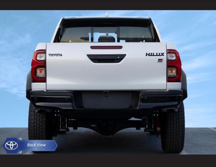 Toyota Hilux 4