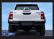Toyota Hilux 4