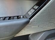 Land Rover Range Rover Velar 15