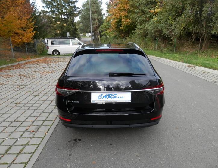 Škoda Superb 8