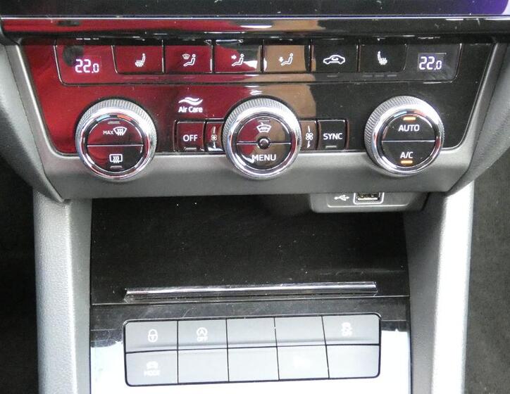 Škoda Octavia 16