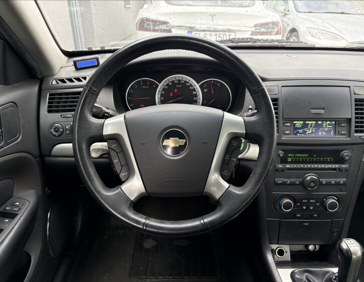 Chevrolet Epica 10