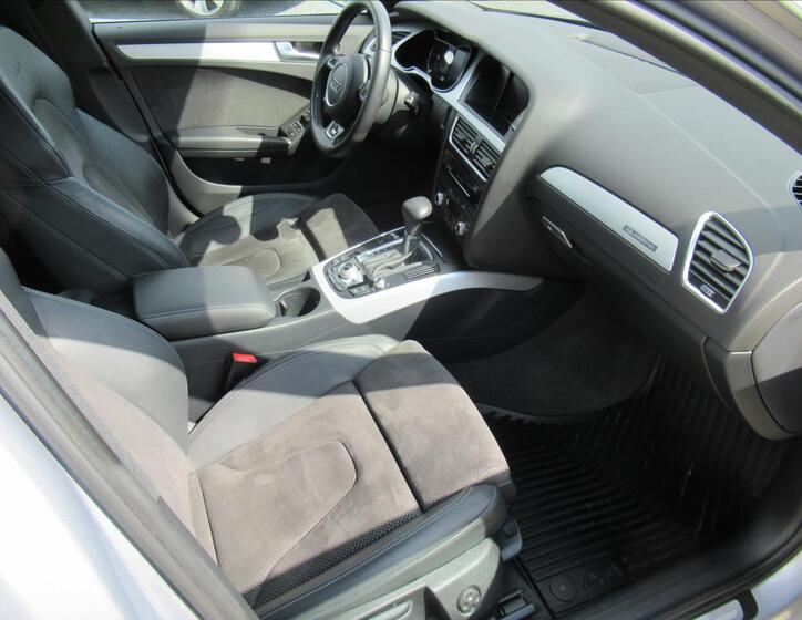 Audi A4 11