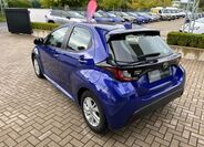 Toyota Yaris 4