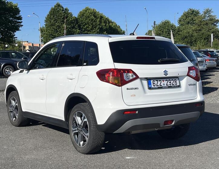 Suzuki Vitara 6