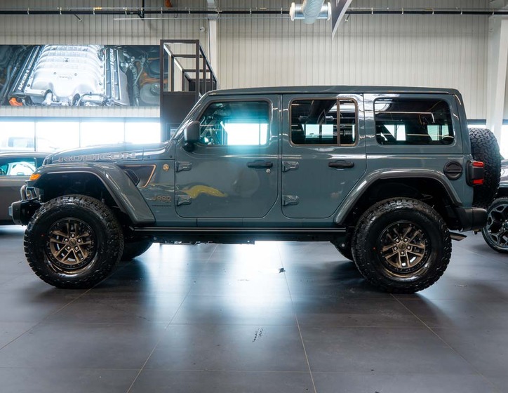 Jeep Wrangler 2