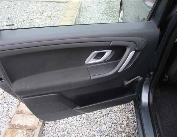 Škoda Roomster 15