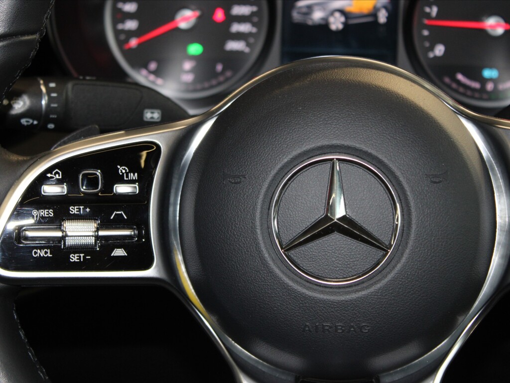 Mercedes-Benz GLC 13