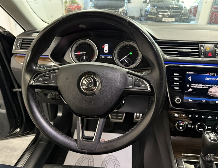 Škoda Superb 8