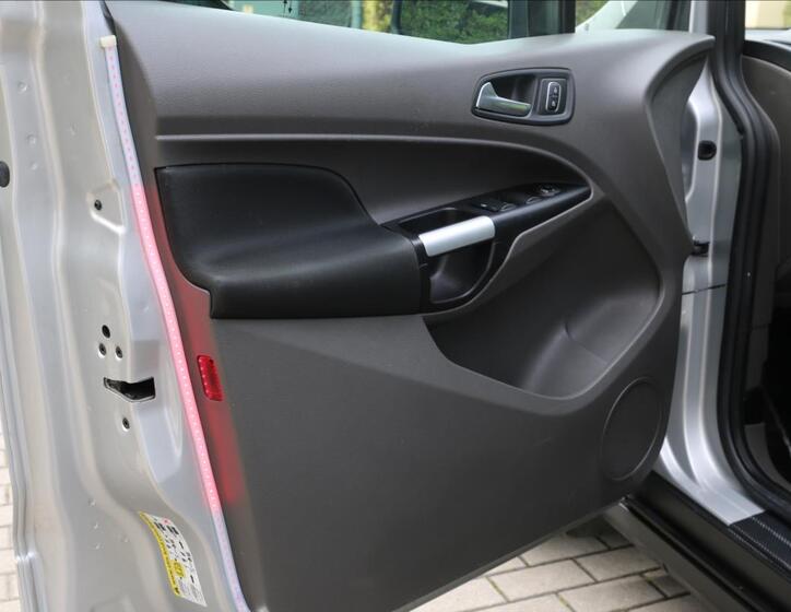 Ford Tourneo 18