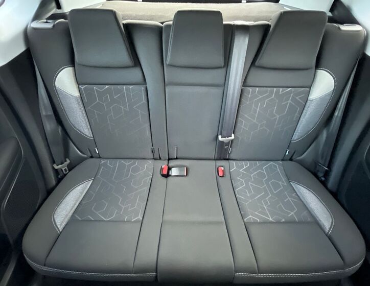 Peugeot 2008 7