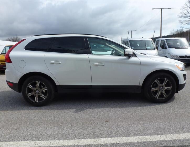 Volvo XC60 6