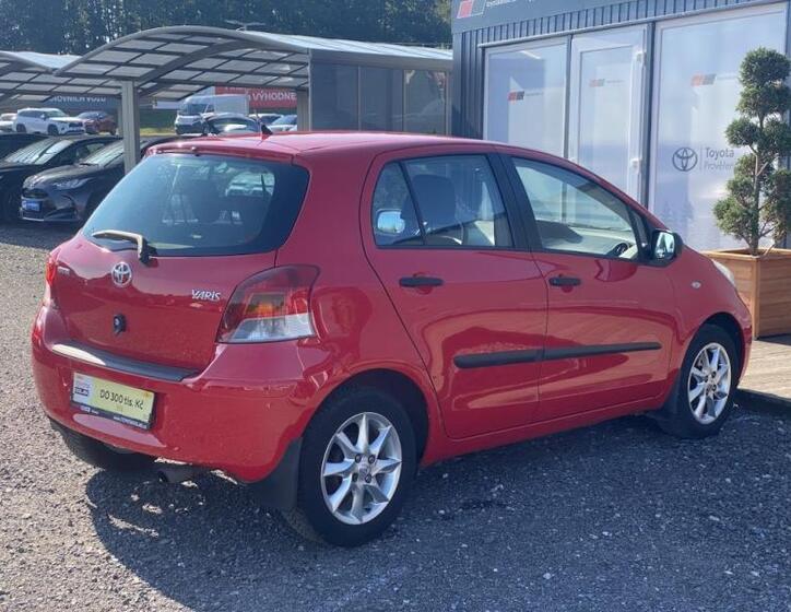 Toyota Yaris 6