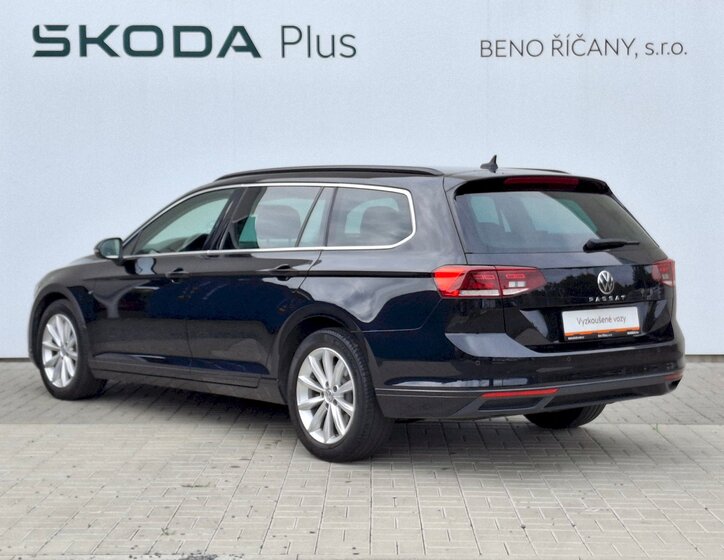 Volkswagen Passat 10