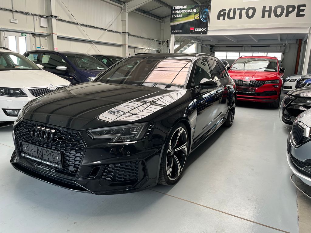Audi RS4