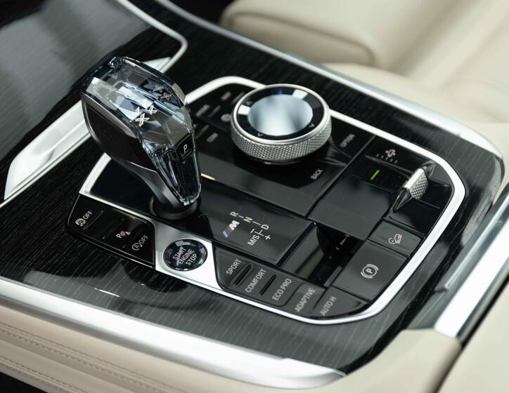 BMW X7 15