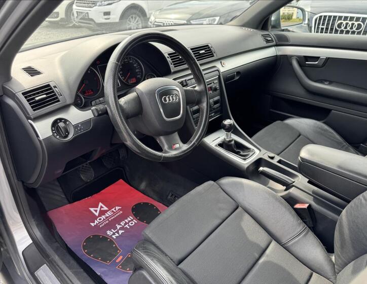 Audi A4 10