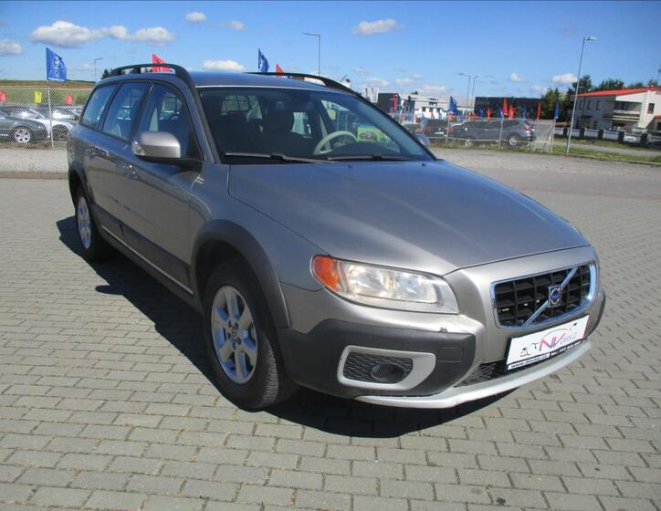 Volvo XC70 6