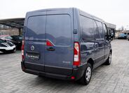Nissan NV400 6