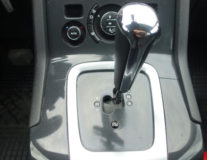 Peugeot 5008 13