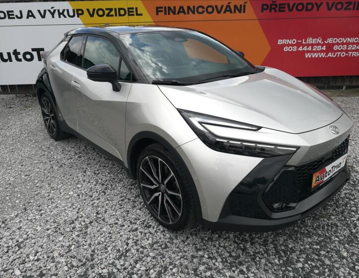 Toyota C-HR 2